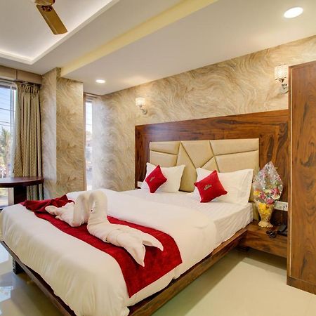 Hotel Samaira Residency,Dombivali Dive Екстер'єр фото