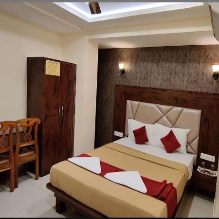 Hotel Samaira Residency,Dombivali Dive Екстер'єр фото