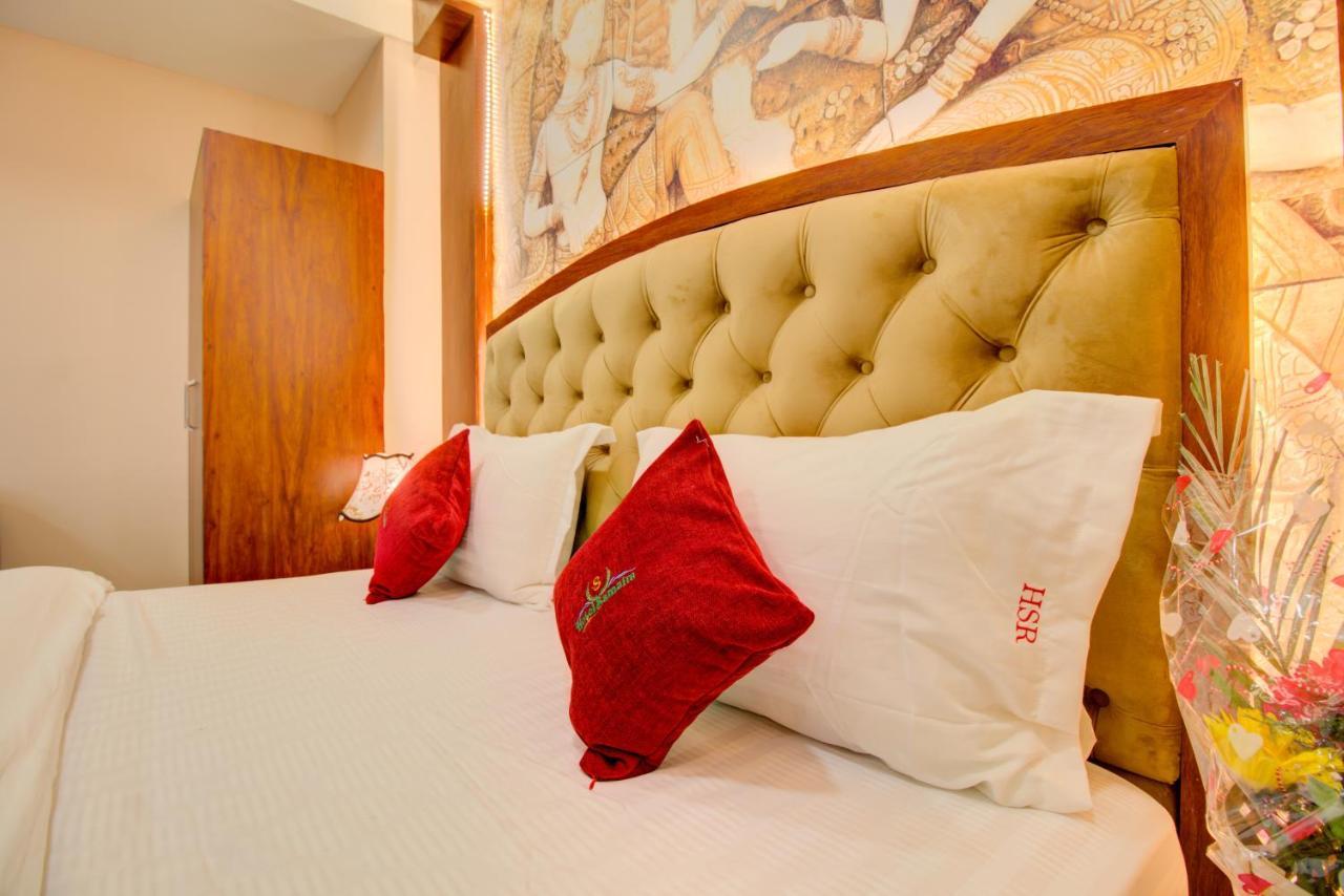 Hotel Samaira Residency,Dombivali Dive Екстер'єр фото