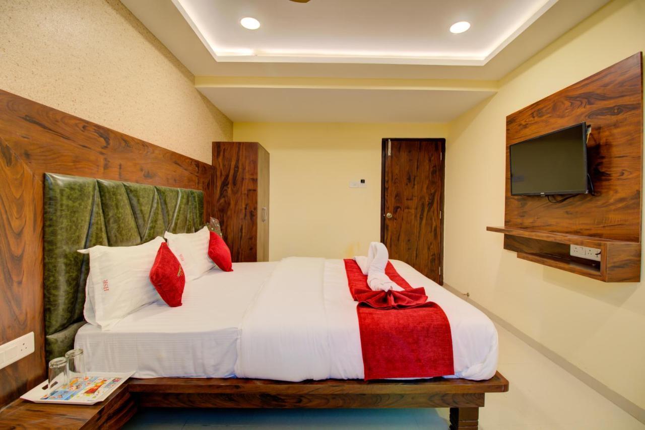 Hotel Samaira Residency,Dombivali Dive Екстер'єр фото
