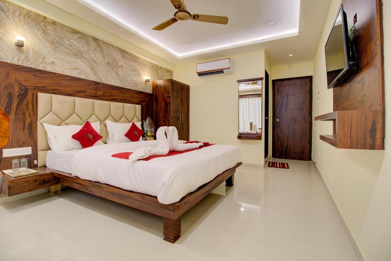 Hotel Samaira Residency,Dombivali Dive Екстер'єр фото